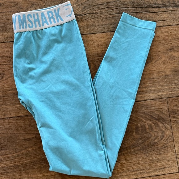 Gymshark Baby Blue Fit Leggings Sz Medium - Picture 1 of 4